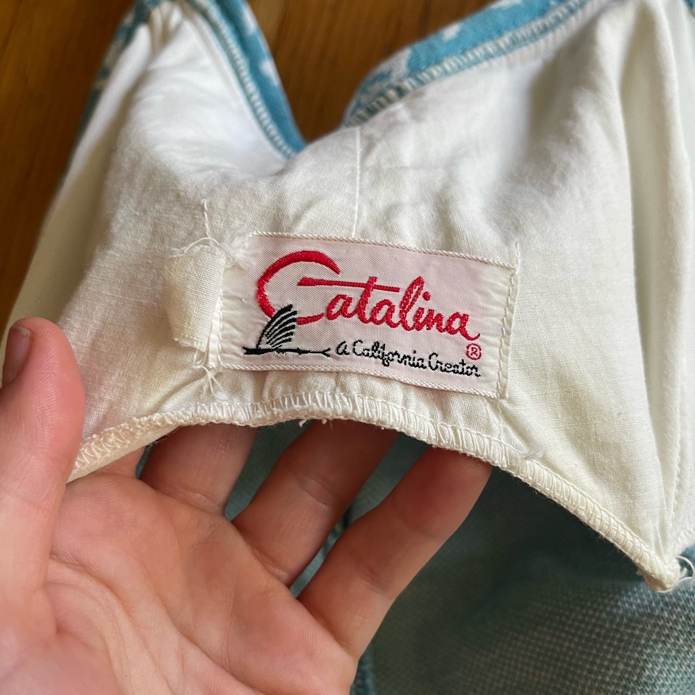 50s Vintage Catalina Blue and White Rose Knit Bathing Suit - Picture 5 of 10